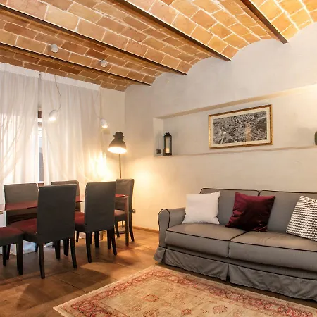 Piazza Venezia Luxury Design Apartment *